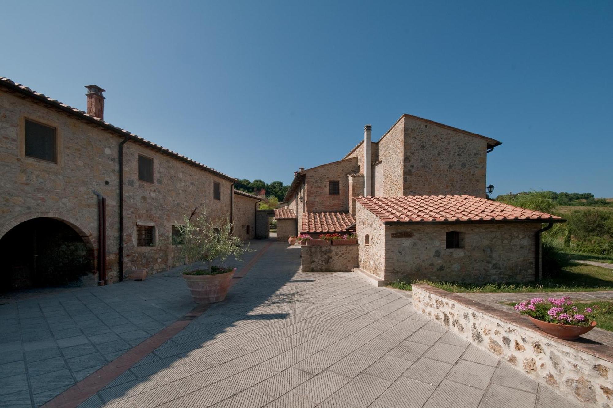 Tenuta Decimo - Il Borgo Di Mariano Сан-Джиминьяно Экстерьер фото